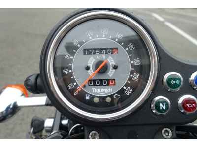 Triumph Bonneville T100 2012