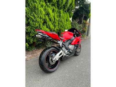 Honda CBR1000RR 2005