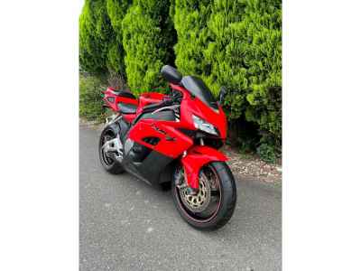 Honda CBR1000RR 2005