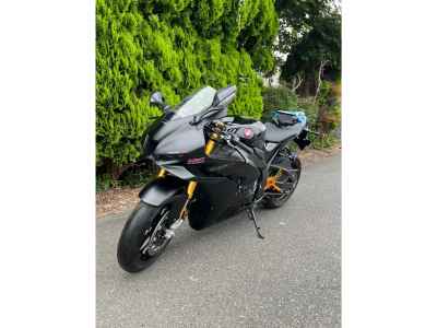 Honda CBR1000RR-R FB SP 2024