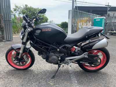 Ducati Monster 696 2013