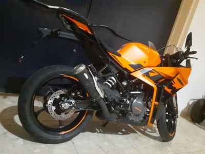 KTM RC 390 2022