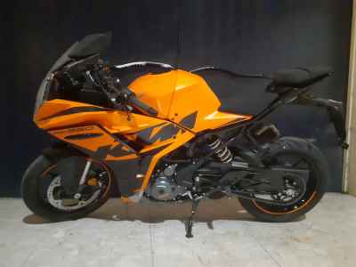 KTM RC 390 2022