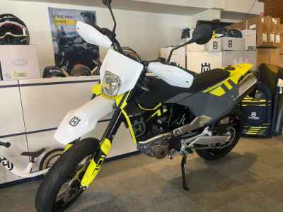 Husqvarna 701 Supermoto 2024