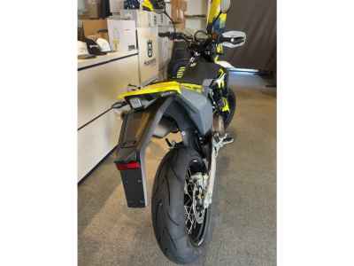Husqvarna 701 Supermoto 2024
