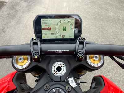 Ducati Streetfighter V2S 2025