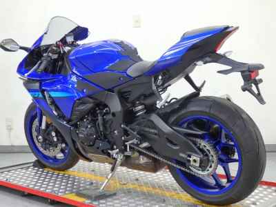 Yamaha YZF-R1 2024