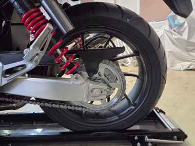 Honda CB400SF 2023