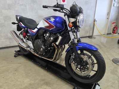 Honda CB400SF 2023