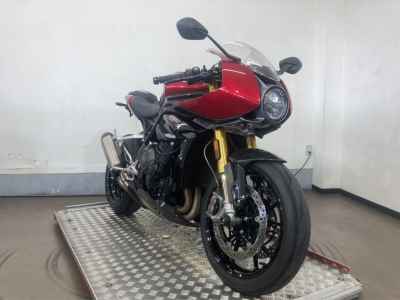 Triumph Triple 1200 RR 2022