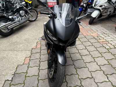 Yamaha YZF-R25 2021