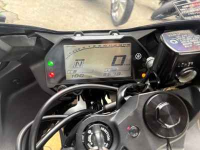 Yamaha YZF-R25 2021