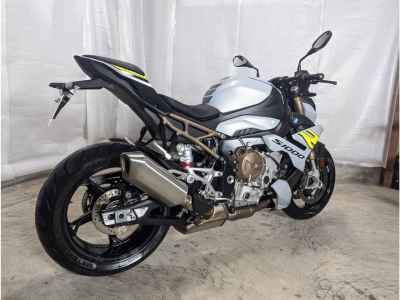 BMW S1000R 2022