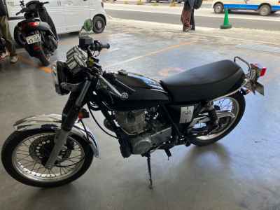 Yamaha SR400 2019