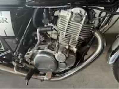 Yamaha SR400 2019