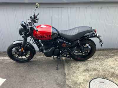 Royal Enfield REFINED Hunter 350 2024