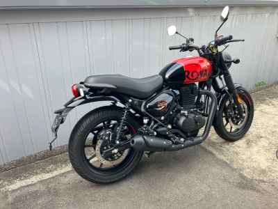 Royal Enfield REFINED Hunter 350 2024