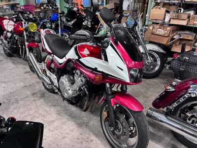 Honda CB400 Super Boldor 2008