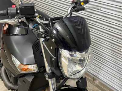 Suzuki GSR400 2012
