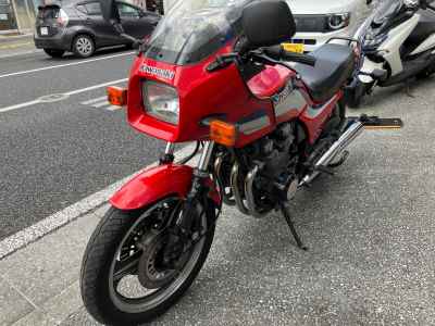 Kawasaki GPZ400F 2024