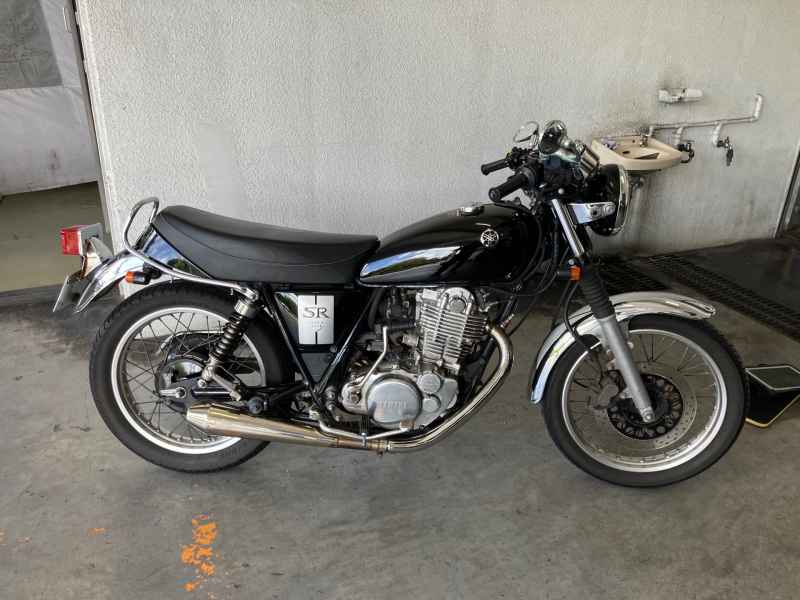 Yamaha SR400 2019
