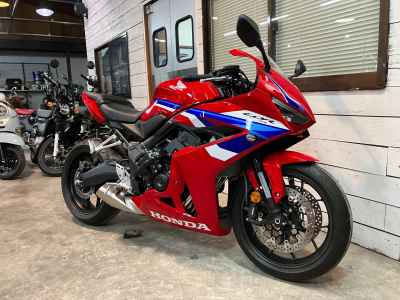 Honda CBR650R E-Clutch 2026