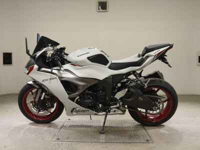 Kawasaki Ninja ZX-6R 2025