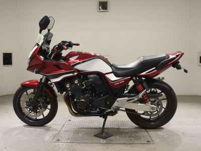 Honda CB400 Super Boldor 2020