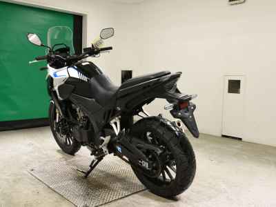 Honda CB400X 2022
