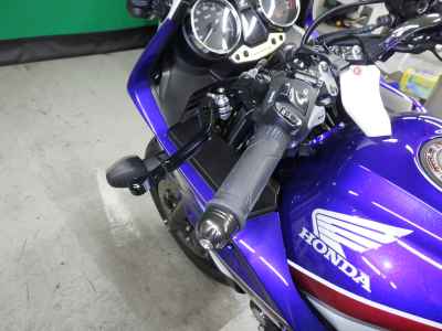 Honda CB400 Super Boldor 2022