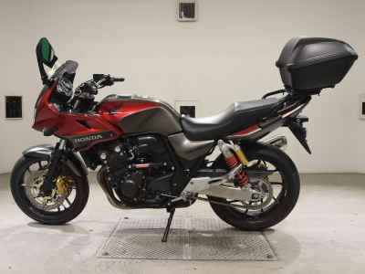 Honda CB400 Super Boldor