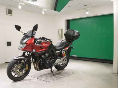 Honda CB400 Super Boldor