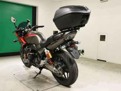 Honda CB400 Super Boldor