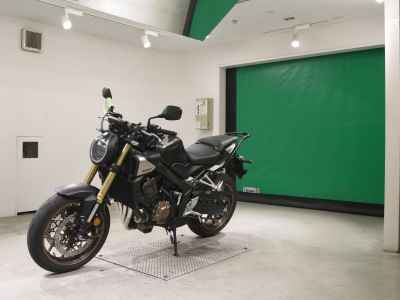 Honda CB650R E-Clutch 2024