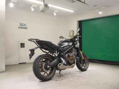 Honda CB650R E-Clutch 2024