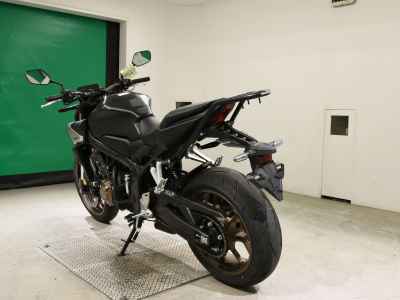 Honda CB650R E-Clutch 2024