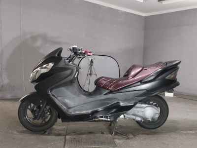 Suzuki Skywave 250S