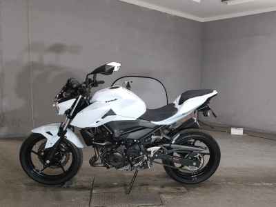 Kawasaki Z400 2022