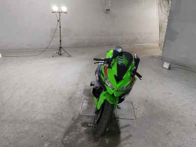 Kawasaki Ninja ZX-4RR 2023