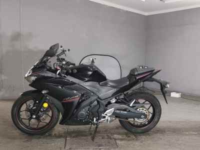 Yamaha YZF-R25 2018