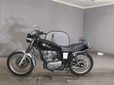Yamaha SR400 2019