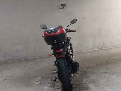 Suzuki Gladius SFV400 2014