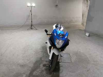 Suzuki GSX-R750 2012