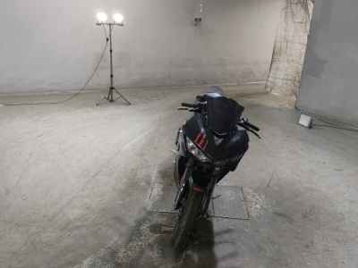 Yamaha YZF-R25 2015