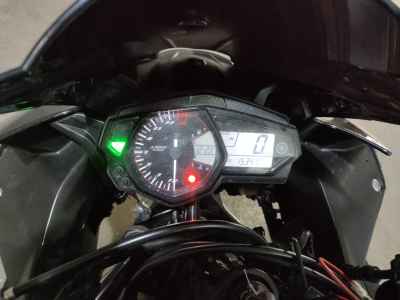 Yamaha YZF-R25 2015