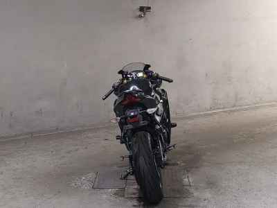 Kawasaki Ninja ZX-25R