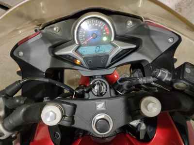 Honda CBR250R 2011
