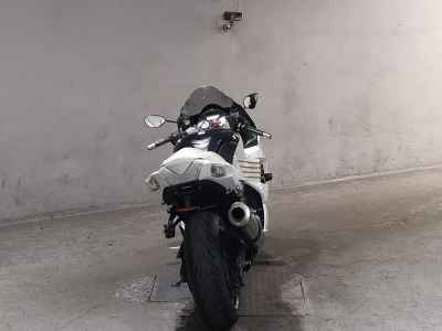 Kawasaki Ninja ZX-14R 2013