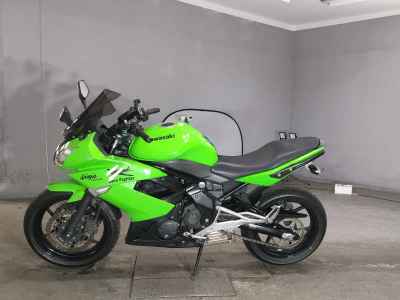 Kawasaki Ninja 400R 2011