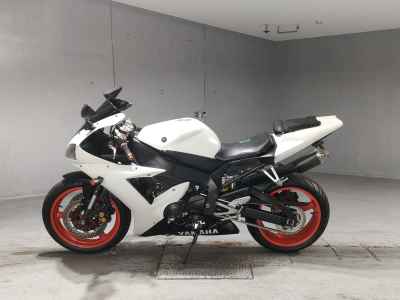 Yamaha YZF-R1
